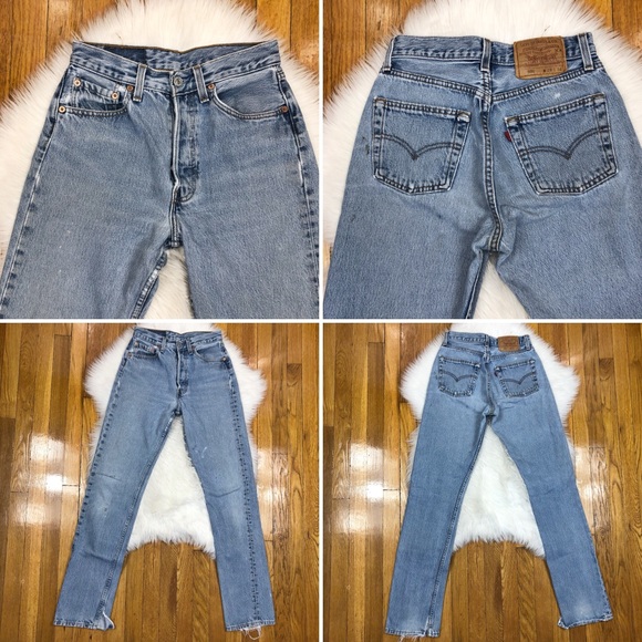 SOLD🌸Vtg 501 Light Wash Distressed Levis 26🌸 - Picture 7 of 8